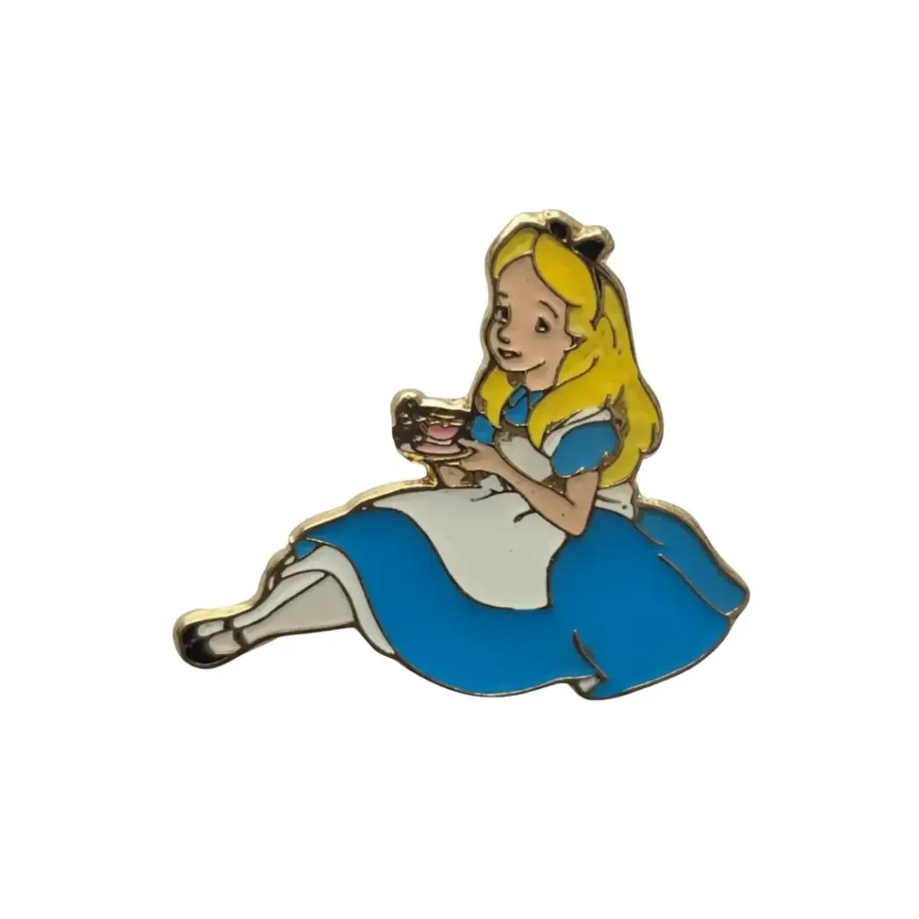 Pin Metálico Alicia en el pais de las maravillas