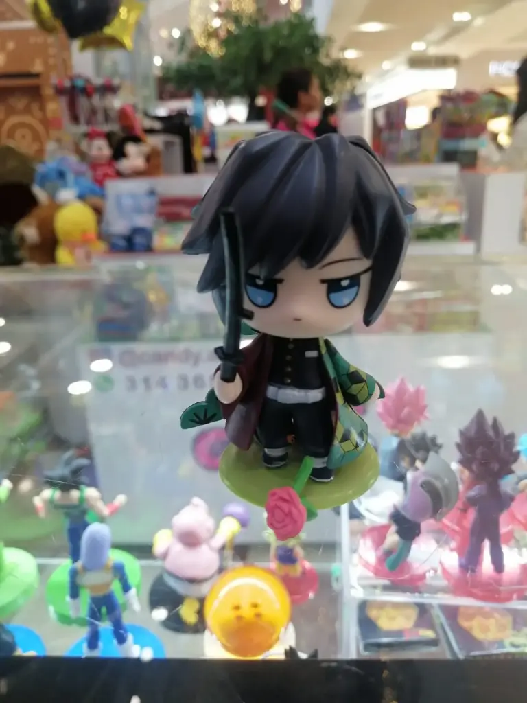 Figura Tomioka Giyu - Demon Slayer