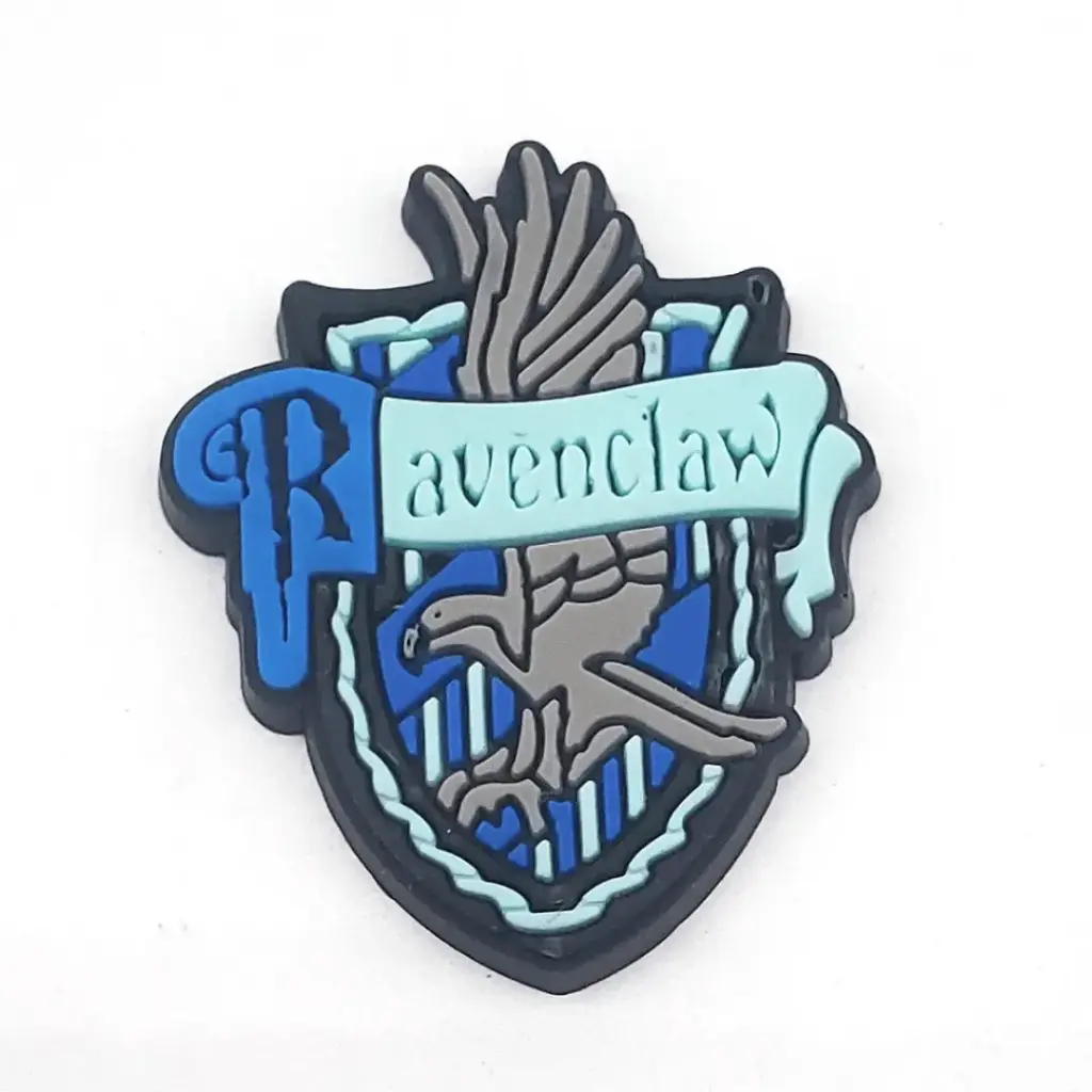 Pin Jibbitz para Crocs Escudo Ravenclaw - Harry Potter