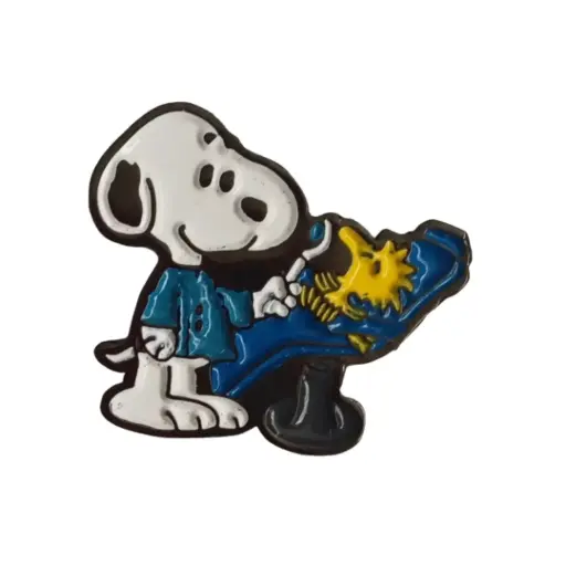 [2000080] Pin Metalico Snoopy Odontologo
